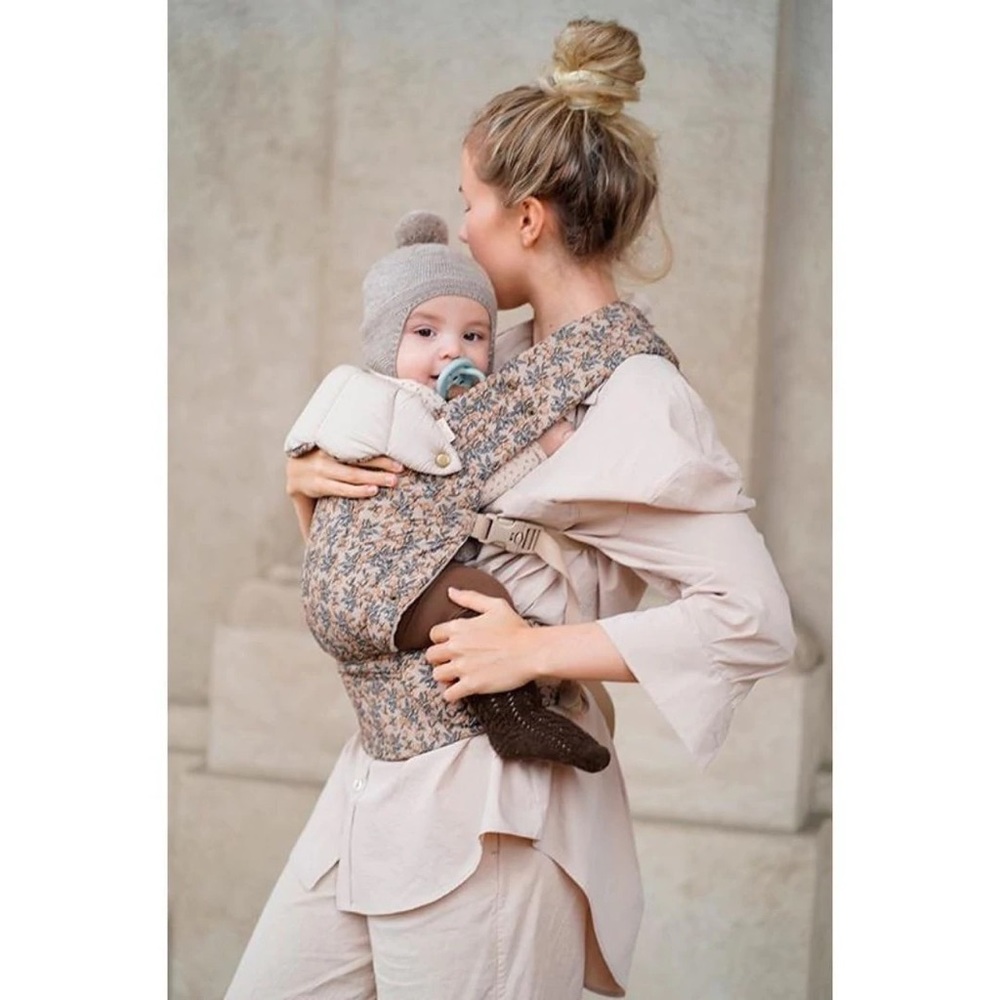 Konges Slojd Nola Baby Carrier